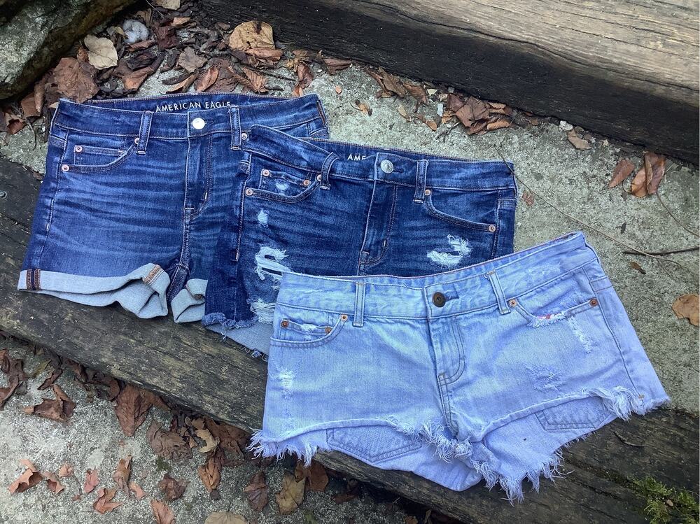 Lot of 3 American Eagle Denim Shorts Womens 4 Distressed Cuffed Cutoff Jean Lot